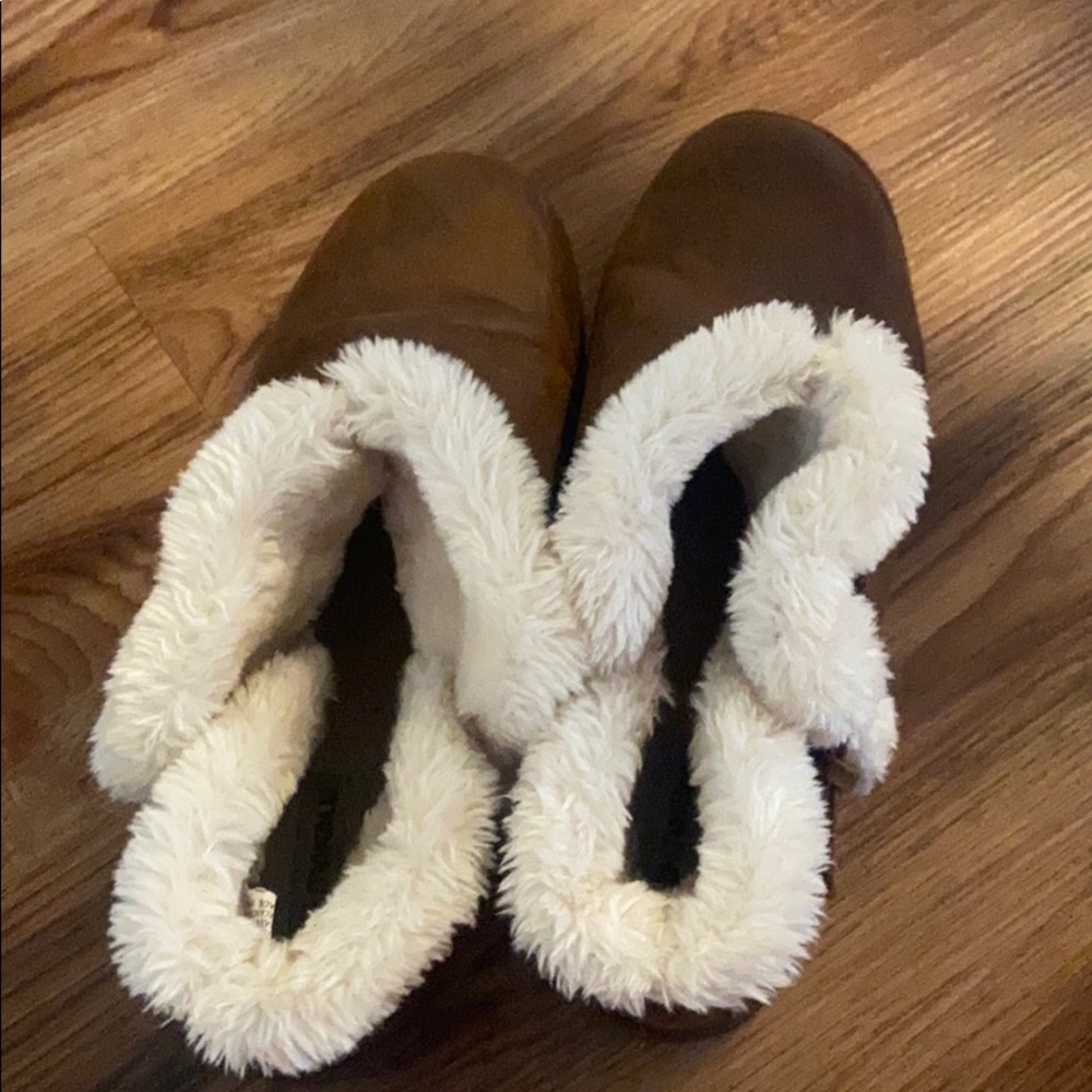 Low boots